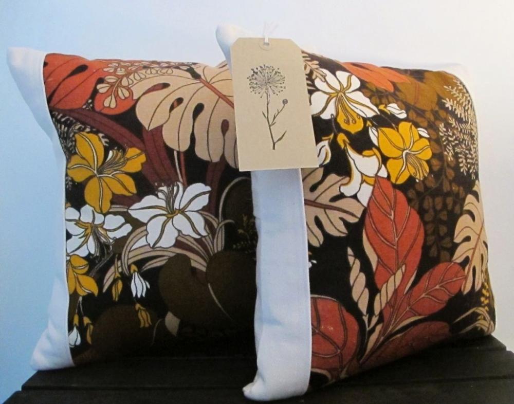 1970s Retro Vintage German Linen Blend Cushion Cover. Vintage Pillow. Retro Cushion